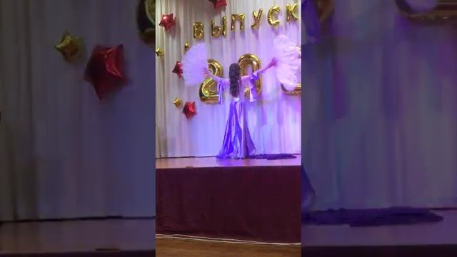 Танец с веерами-перьями.Ульяна Губка Арабеск.mp4