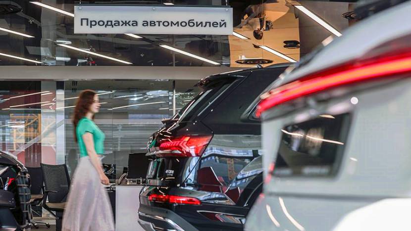Россияне потратили рекордную сумму на новые автомобили