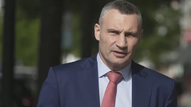 Зеленский снял с должностей глав администраций