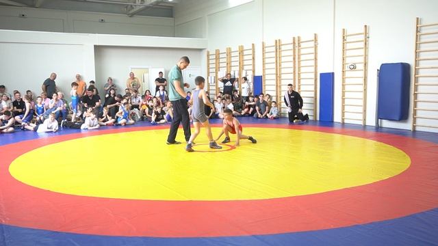 Первенство Новокубанского района! 35 кг. Пацация Александр (Новопокровск)-Щербуха Максим (Армавир)