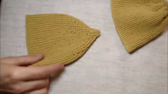 MaTusy. About knitting. Две шапочки платочной гладью поперечным вязанием для недоношенного.