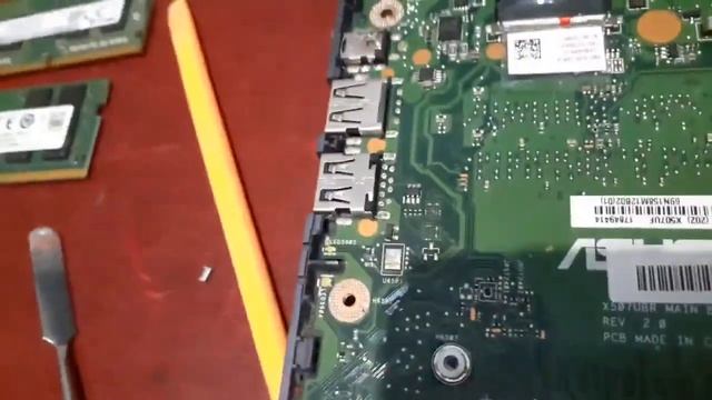 как разобрать ноутбук asus f507 тонкости при открытии ноу?