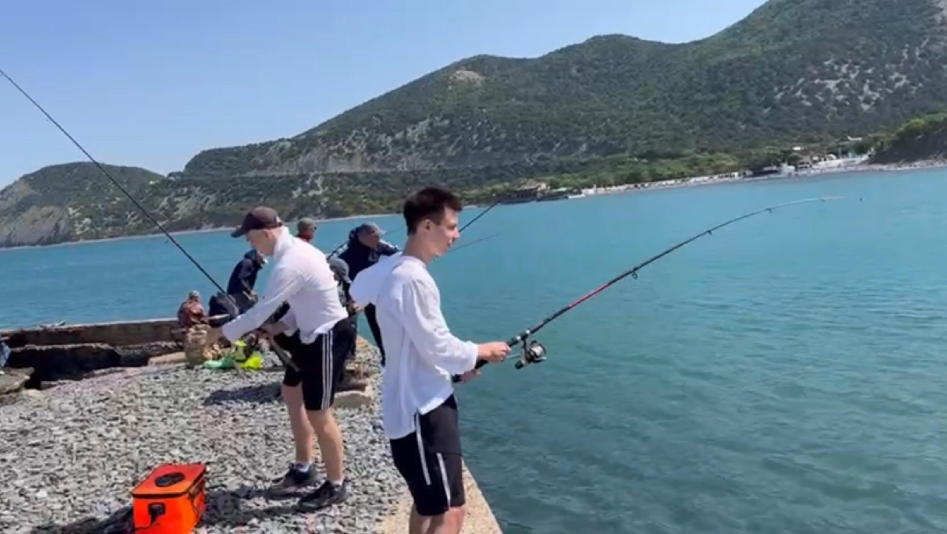 Рыбачим на Черном море. Ловим барабулю.