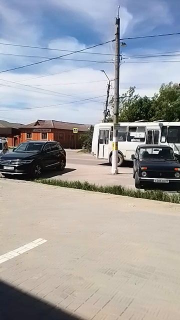 VID_20250527_115803.mp4