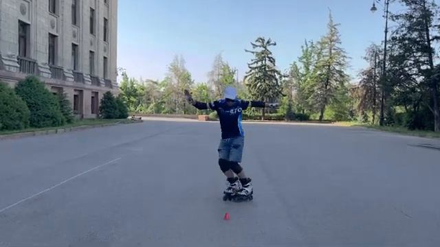 RollerProPeller_Техника слалома_Спиной вперёд