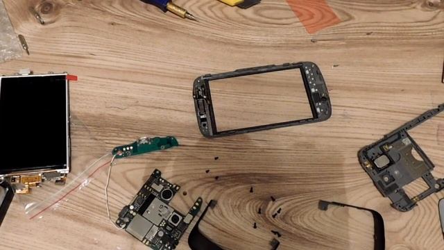 Замена дисплея в телефоне Huawey U8815
