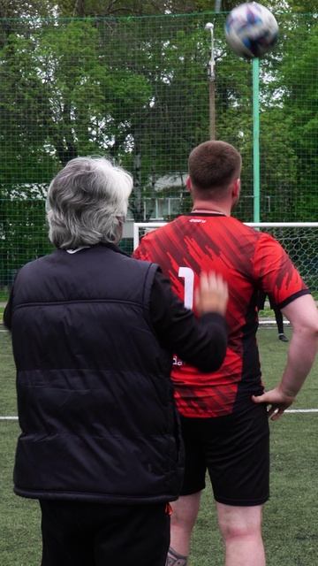 Легендарный нападающий г.Уфы ЛФК Mega Dance