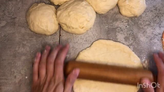 Круассан с вареной сгущенкой #рецепты #выпечкакчаю #кр