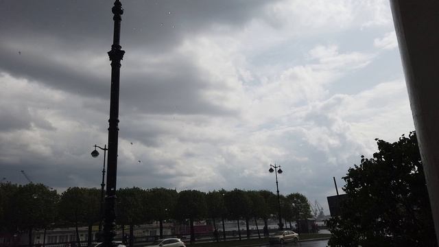 Ливень и солнце