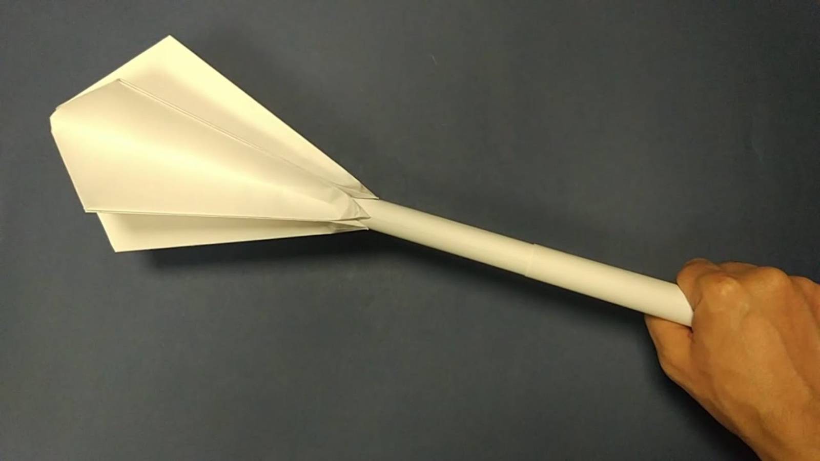Булава – дубина из бумаги А4, оригами.  Mace - a club of A4 paper, origami.
