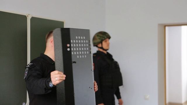 Более 100 студентов АЮТ в рамках сборов посетили отдельный батальон ППС Армаира