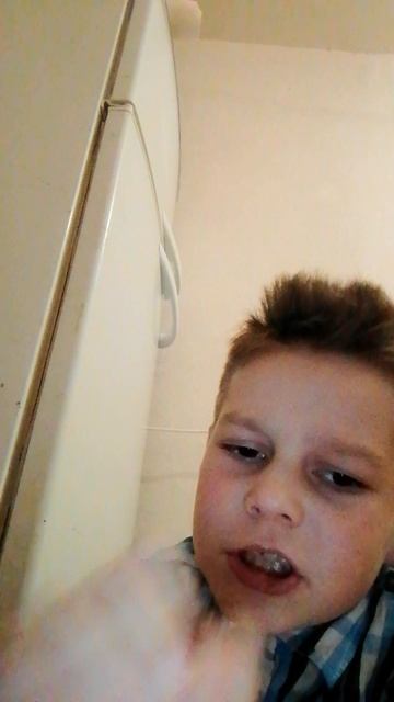 VID_20250527_142501.mp4