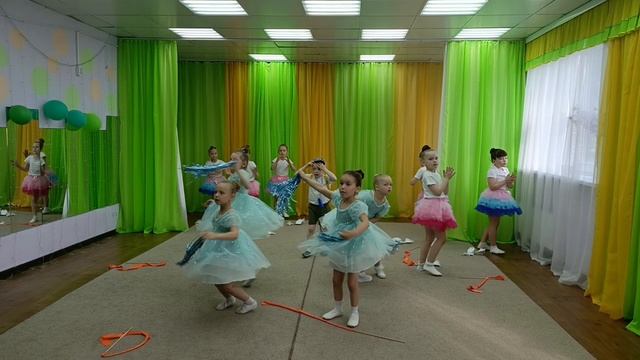 21782_34 „Танец «Посмотри на этот мир»“ Коллектив «Ромашка»