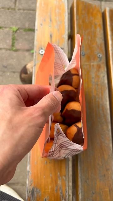H4opi0hYMIQ - おばあちゃんが作る1つ40円のシュークリーム #japanesefood #shorts #おばあちゃん