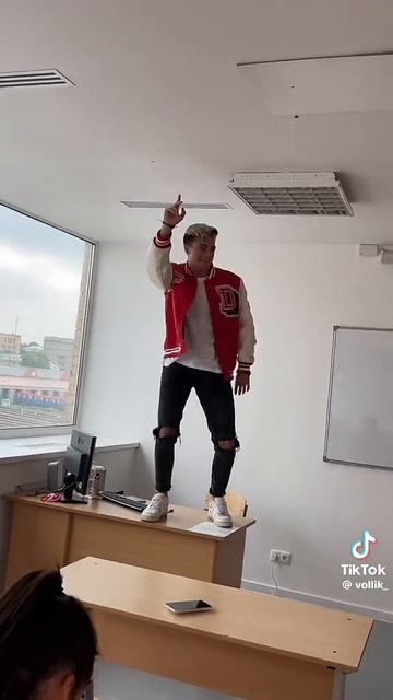 ae512e03da93d93481aa0f9e9d688f9c.mp4