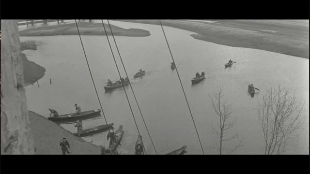 Долго шли зноем и морозами Всё снесли и остались вольными Жрали снег с кашею берёзовой АЛЕКСАНДР БАШ