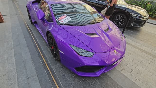 Дубай,  дорога с пляжа.  Lamborghini, сухарики Три Корочки, Гречка...