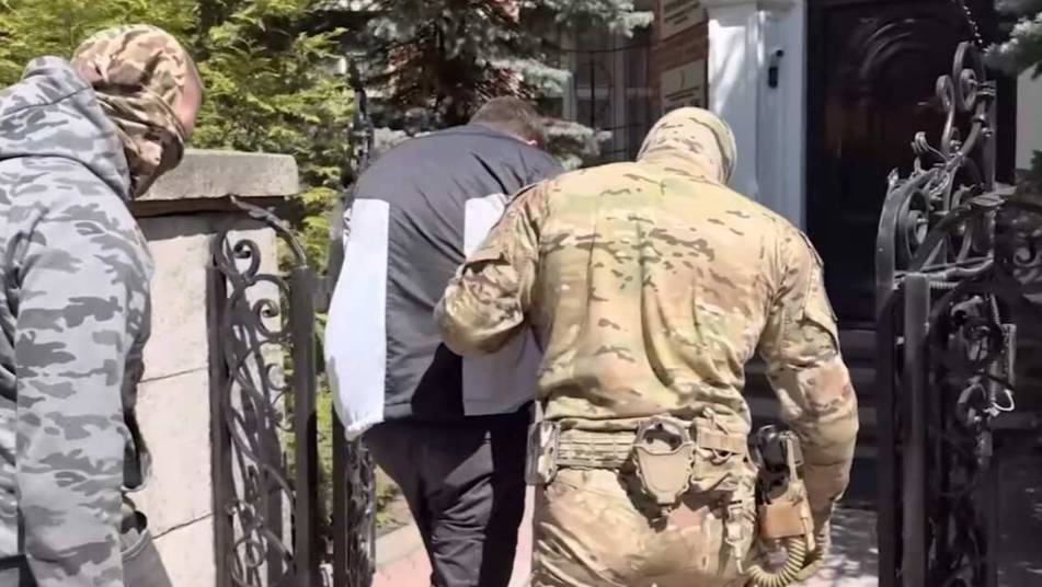 В Калининградской области задержали подельников телефонных мошенников с Украины