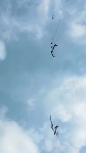 Видео с авиашоу Hyundai Air & Sea Show в Майами-Бич