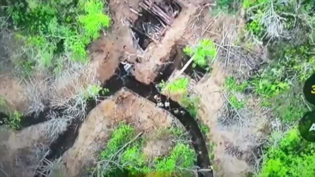 Переданные нашими друзьями и подписчиками дроны в деле. Помогают нашим штурмам продвигаться и бра...