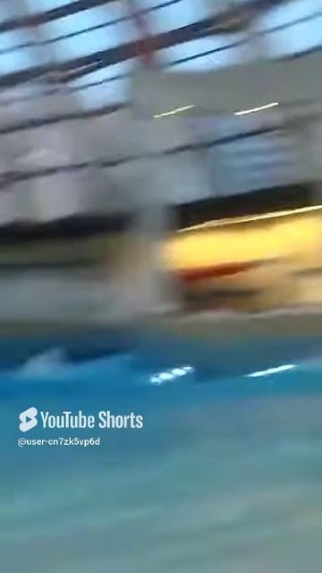 🏊
