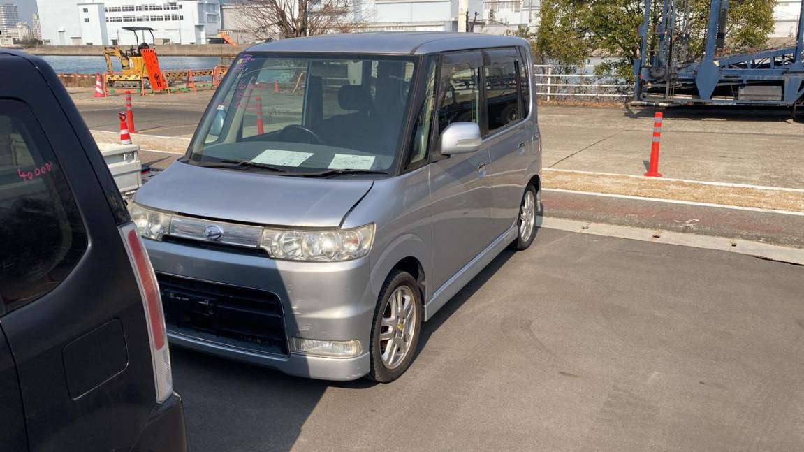 NT-520 DAIHATSU TANTO RS L350S-0242257 EF-DET AT (ODO: 68 716km)
