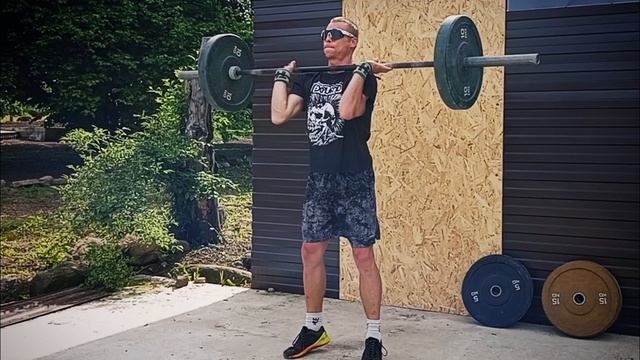 Взятие с виса ниже колен в сед