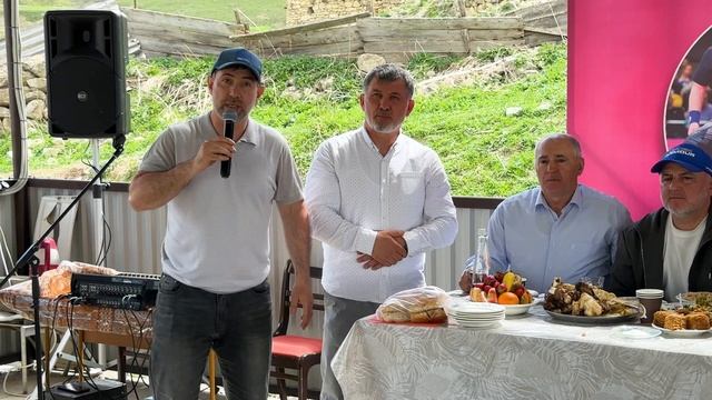В селе Кани фонд "Газикумух" чествовал чемпиона Европы по вольной борьбе Ибрагима Ибрагимова.
