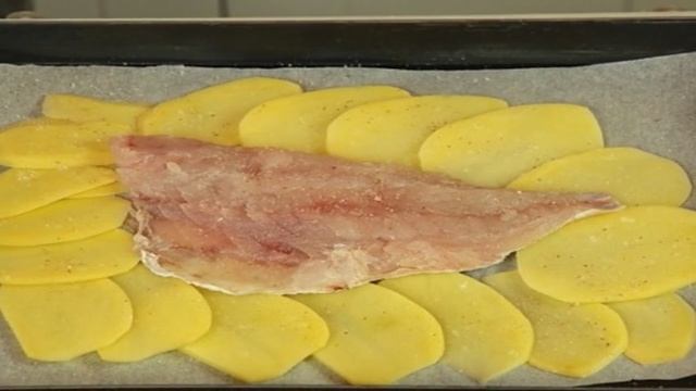 Филе рыбы с картошкой