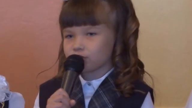 ТОРЖЕСТВЕННАЯ ЛИНЕЙКА 1 СЕНТЯБРЯ 2014 В ШКОЛЕ № 16