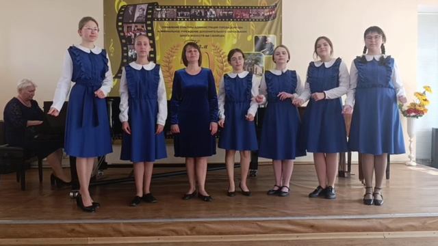 Вокальный ансамбль "Вдохновение" 14-17 лет.Муз. И . Хрисаниди, сл. О. Назировой Буги-вуги под дождём