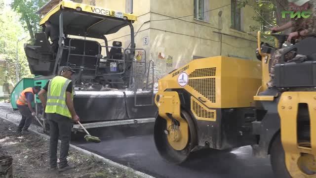 В Самаре продолжают ремонтировать тротуары