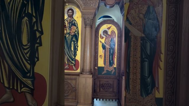 Освящение нательной иконы святой Екатерины.