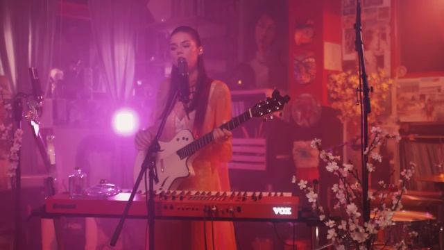 Элиз Трув - Make Believe, отличный вокал