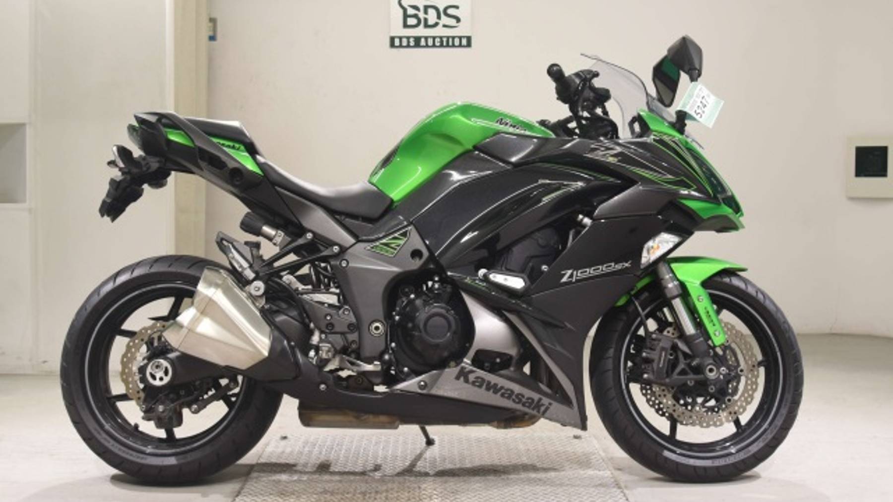Видеообзор Kawasaki Ninja Z1000SX 2017