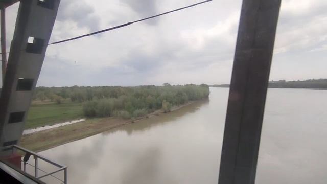 Барнаул. Проход на электричке через Обь. 10 мая 2025.