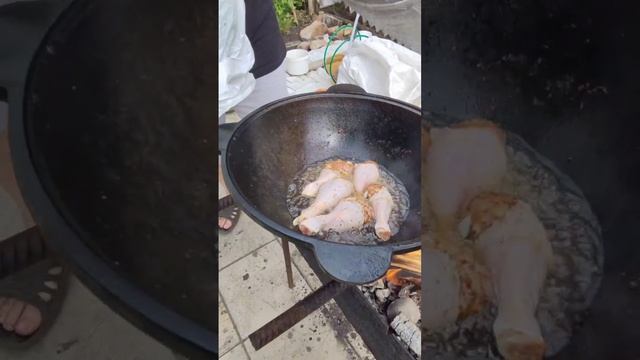 2У Олиного мужа Александра 🥰 день рождения  🎉, меня поставили на казан, как самого опытного
