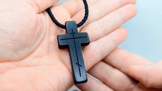 Деревянный крест из блэквуда. Православный нательный крест из дерева ручной работы.