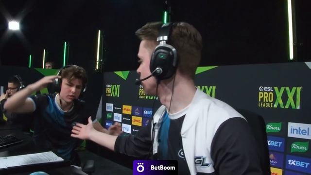 ПРОИГРАВШИЙ ВЫБЫВАЕТ! SAW vs GamerLegion - ЛУЧШИЕ МОМЕНТЫ - ESL Pro