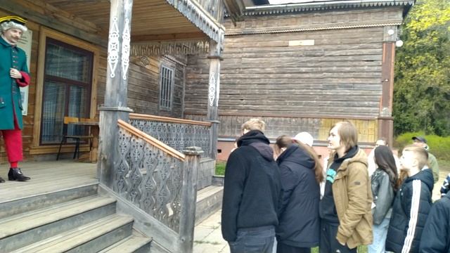 Встреча на крыльце