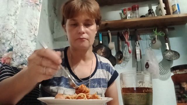 Мукбанг/Макароны с сосисками.