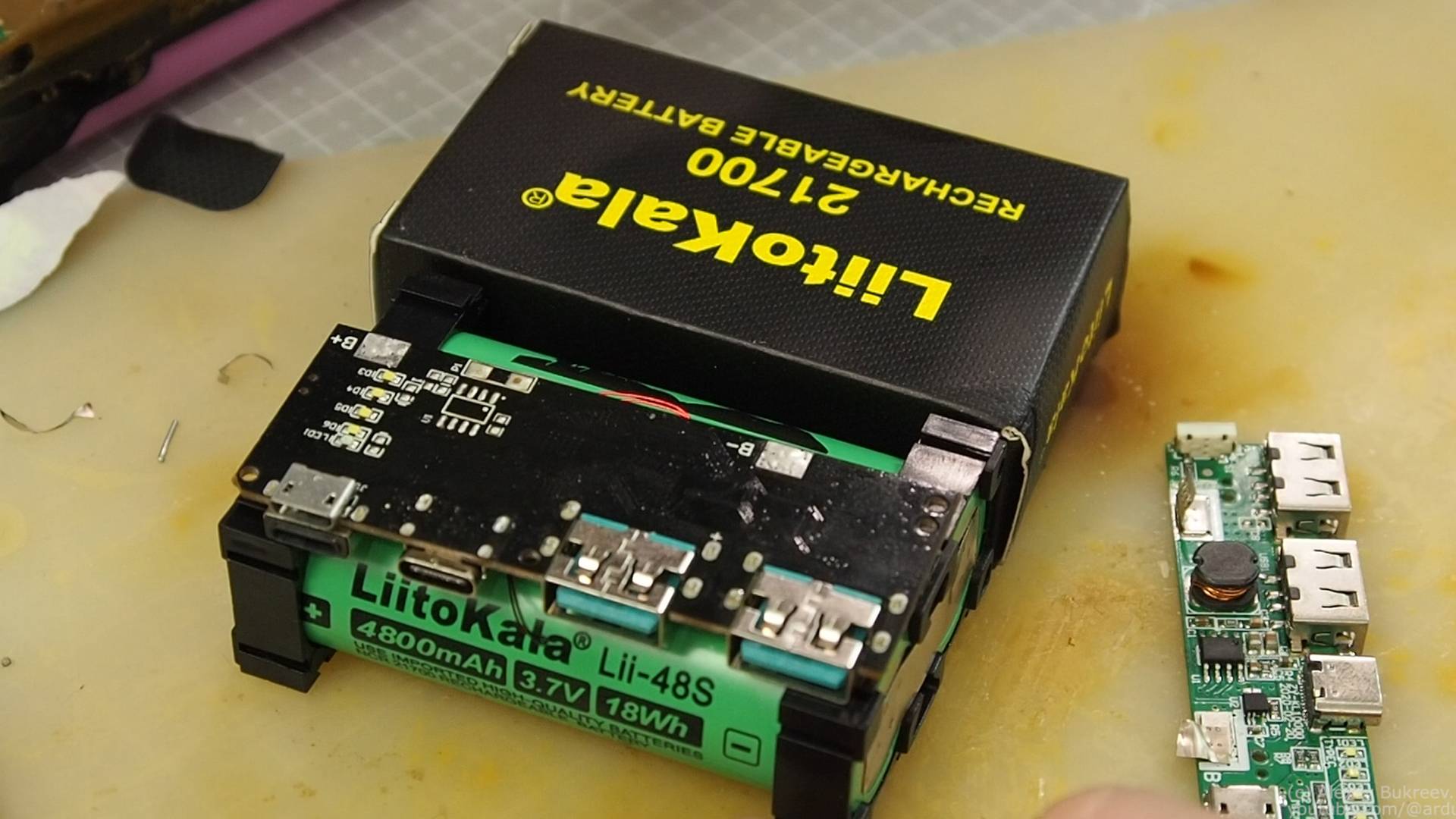 Строим (не) обычный PowerBank.