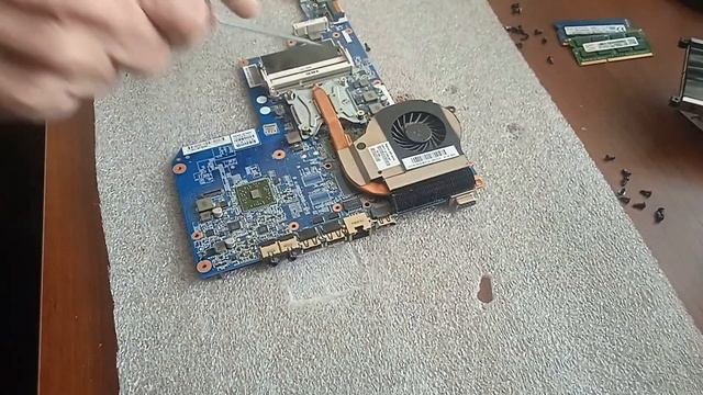 Не стартует ноутбук Compaq Presario CQ62. Замена материнской пл