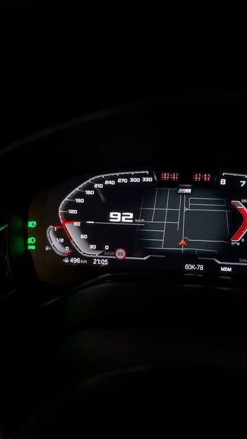 BMW M7LI G12 GREEN (DYNAMIC 0-180)