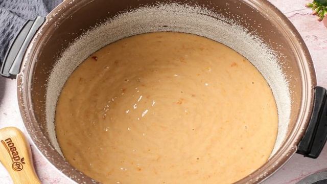 Быстрый пирог с вареньем в мультиварке