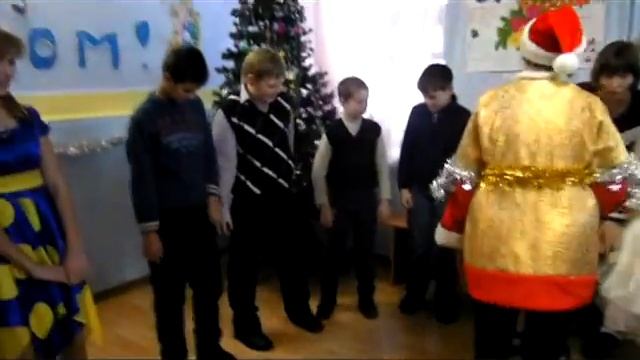 Одноклассники - Happy New Year (1ый сезон 2ая серия)