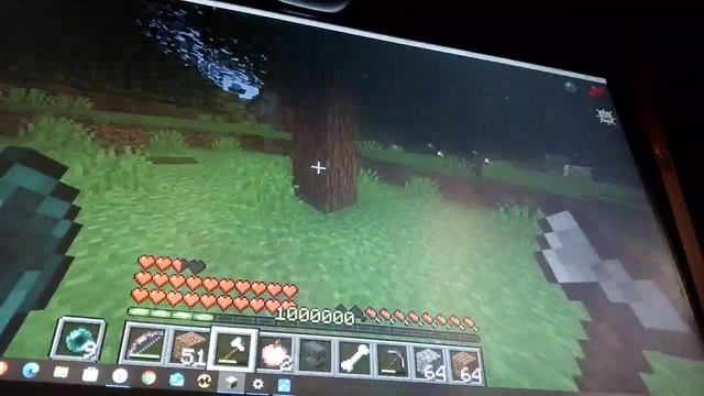 Игра в minecraft а вы говорили то что деревянная кирка отст