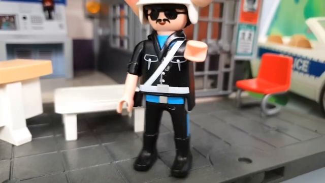 Мультики про полицейские машинки -  спасают  город