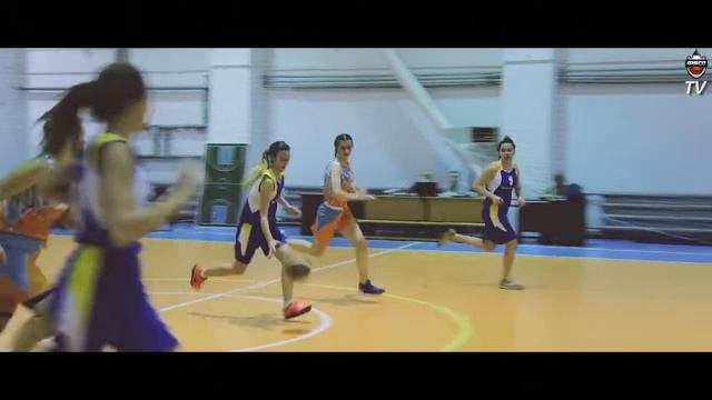 Видеообзор игры женских команд СДЮСШОР и "Fresh Team"