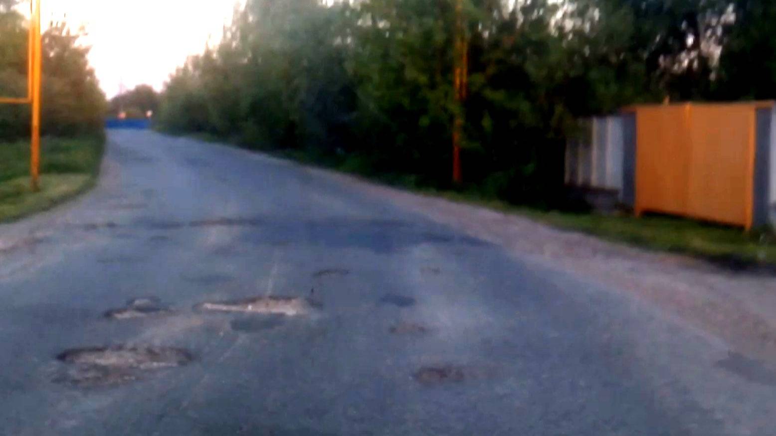 Ямы на Привокзальной улице в городе Вязники